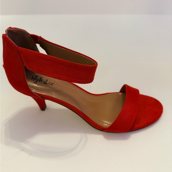 Style & Co. Scarlet Red Suede Heels Size 8 1/2 M - Picture 2 of 8